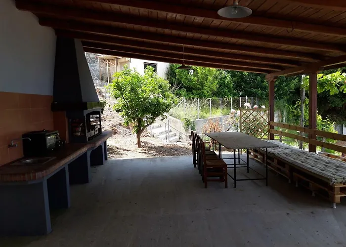 Ammos Papanero דירה *