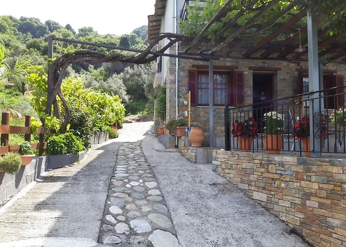 Ammos Papanero דירה