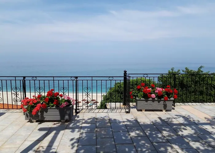 Ammos Papanero דירה